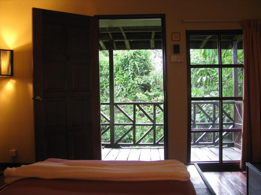 The Last Frontier Boutique Resort Bilit Екстериор снимка